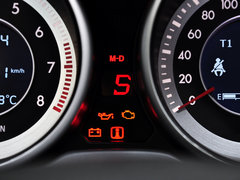 2015款 2.0L 自动 舒适型 5座