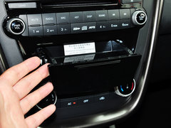 2015款 2.0L 自动 舒适型 5座
