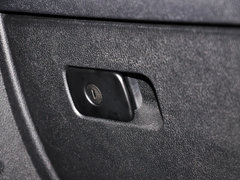 2015款 2.0L 自动 舒适型 5座