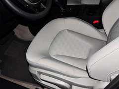 2015款 2.0L 自动 舒适型 5座