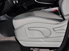 2015款 2.0L 自动 舒适型 5座