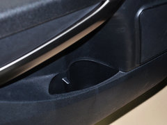 2015款 2.0L 自动 舒适型 5座