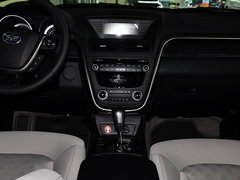 2015款 2.0L 自动 舒适型 5座