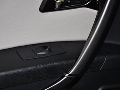 2015款 2.0L 自动 舒适型 5座