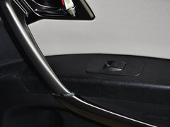 2015款 2.0L 自动 舒适型 5座