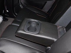 2014款 2.4L 手动 四驱尊贵型 7座