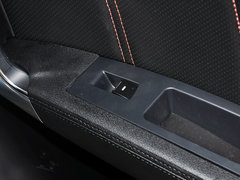 2014款 2.4L 手动 四驱尊贵型 7座