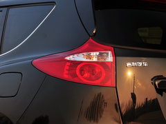 2014款 2.4L 手动 四驱尊贵型 7座