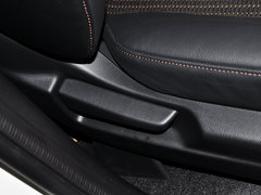 2015款 1.8L CVT 两驱豪华型 5座