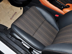2015款 1.8L CVT 两驱豪华型 5座