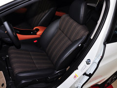 2015款 1.8L CVT 两驱豪华型 5座