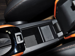 2015款 1.8L CVT 两驱豪华型 5座