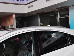 2015款 1.8L CVT 两驱豪华型 5座