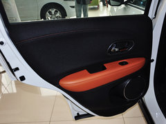2015款 1.8L CVT 两驱豪华型 5座
