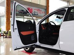 2015款 1.8L CVT 两驱豪华型 5座