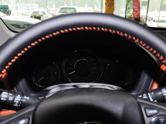 2015款 1.8L CVT 两驱豪华型 5座