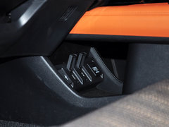 2015款 1.8L CVT 两驱豪华型 5座