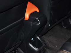 2015款 1.8L CVT 两驱豪华型 5座