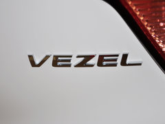 2015款 1.8L CVT 两驱豪华型 5座