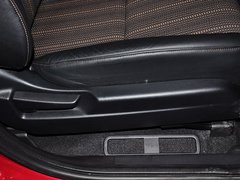 2015款 1.8L CVT 两驱豪华型 5座