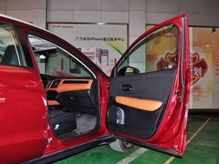 2015款 1.8L CVT 两驱豪华型 5座