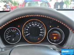 2015款 1.8L CVT 两驱豪华型 5座