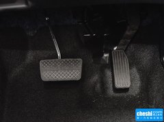 2015款 1.8L CVT 两驱豪华型 5座