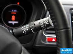 2015款 1.8L CVT 两驱豪华型 5座