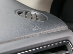 2015款 1.8L CVT 两驱豪华型 5座