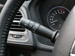 2015款 1.8L CVT 两驱豪华型 5座
