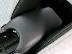 2015款 1.8L CVT 两驱豪华型 5座