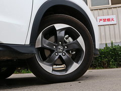 2015款 1.8L CVT 两驱豪华型 5座