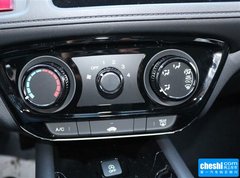 2015款 1.8L CVT 两驱精英型 5座