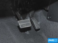 2015款 1.8L CVT 两驱精英型 5座