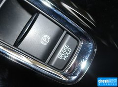 2015款 1.8L CVT 两驱精英型 5座