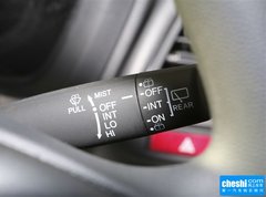 2015款 1.8L CVT 两驱精英型 5座
