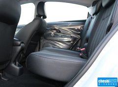 2015款 1.8L CVT 两驱精英型 5座