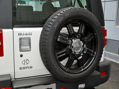 2014款 2.4L 手动 拓疆版 4座