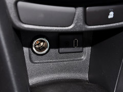 2015款 1.4T 手動 兩驅(qū)都市進取型 5座