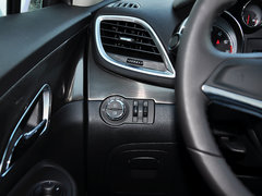 2015款 1.4T 自动 两驱都市领先型 5座