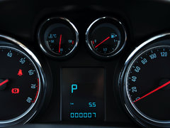 2015款 1.4T 自动 两驱都市领先型 5座