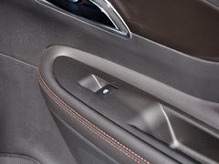 2015款 1.4T 自动 两驱都市领先型 5座