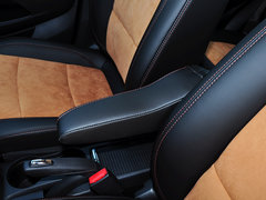 2015款 1.4T 自动 两驱都市领先型 5座