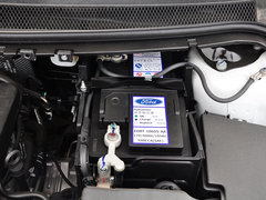 2014款 两厢经典 1.8L 自动 酷白典藏版