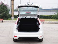 2014款 两厢经典 1.8L 自动 酷白典藏版