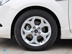 2014款 两厢经典 1.8L 自动 酷白典藏版