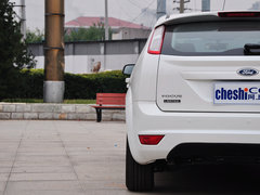 2014款 两厢经典 1.8L 自动 酷白典藏版