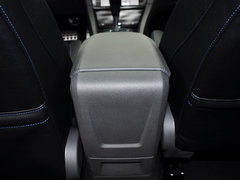 2014款 两厢经典 1.8L 自动 酷白典藏版