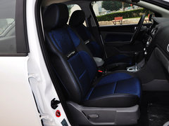 2014款 两厢经典 1.8L 自动 酷白典藏版