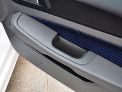 2014款 两厢经典 1.8L 自动 酷白典藏版